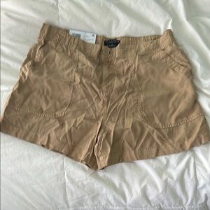 Sanctuary Tan Cargo Shorts Versatile Mid-Thigh